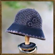 African Violet hat - Brown