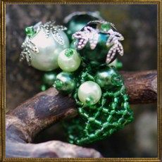 Pearl Explosion Ring - green